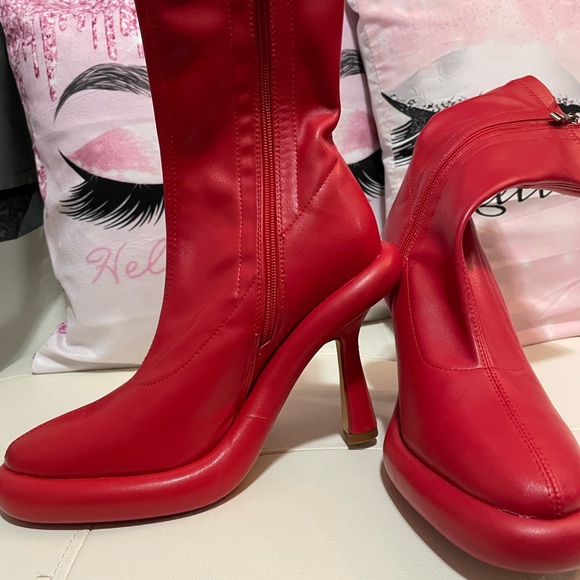 TARROW-RED STILETTO BOOTIE - Picture 4 of 6